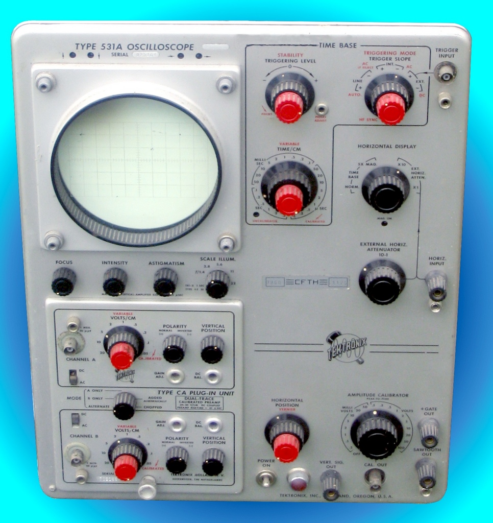 Tektronix_oscilloscope_531.jpg