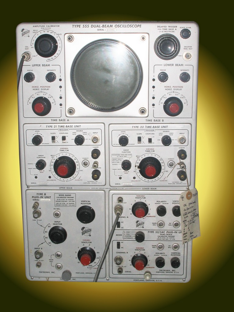 tektronix_oscilloscope_555_dual_beam.jpg