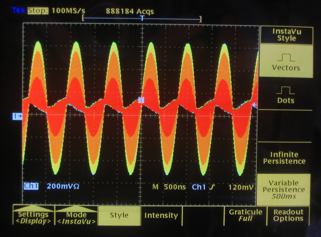 oscilloscope_tektronix_784_Pseudos_couleurs_vanne_LCD.jpg